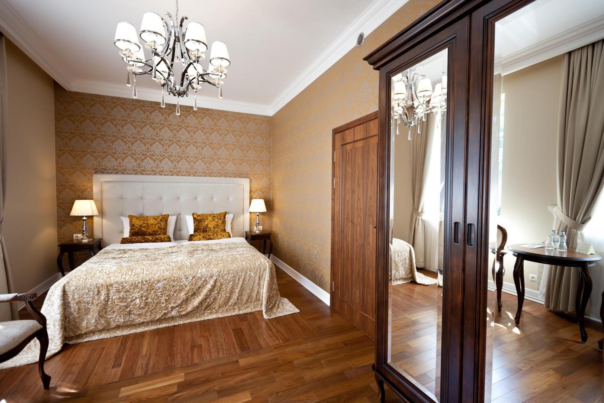 Rezydencja Luxury Hotel Bytom Piekary Slaskie Room photo